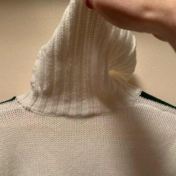 NWT Ellsworth & Ivey LYC White Cropped Sweater with Red and Green Stripes - Picture 6 of 6